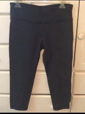 Reflex Black Women's Leggings - Sz Medium. Stretchy Everyday Bottoms